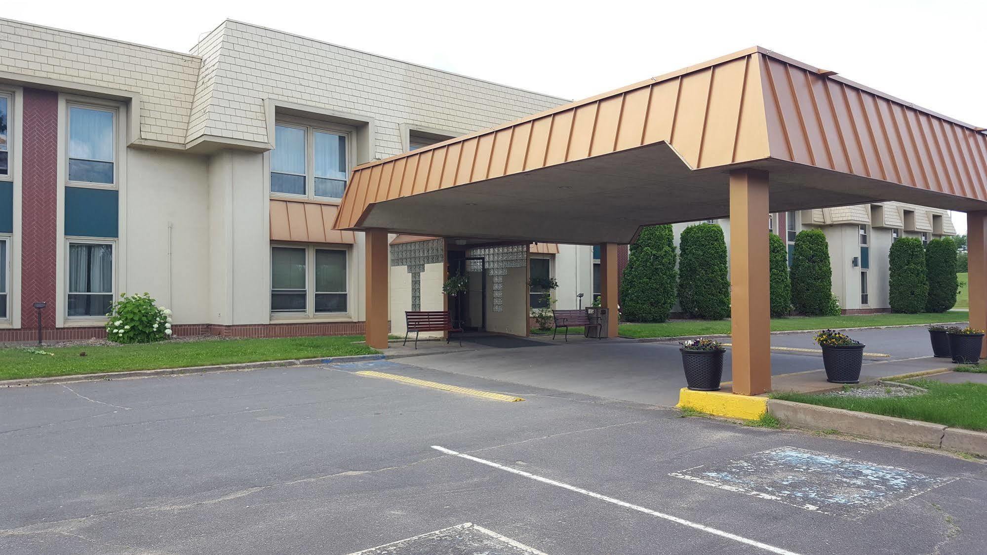 Hibbing Park Hotel Екстер'єр фото
